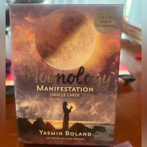 Moonology Manifestation Oracle Cards